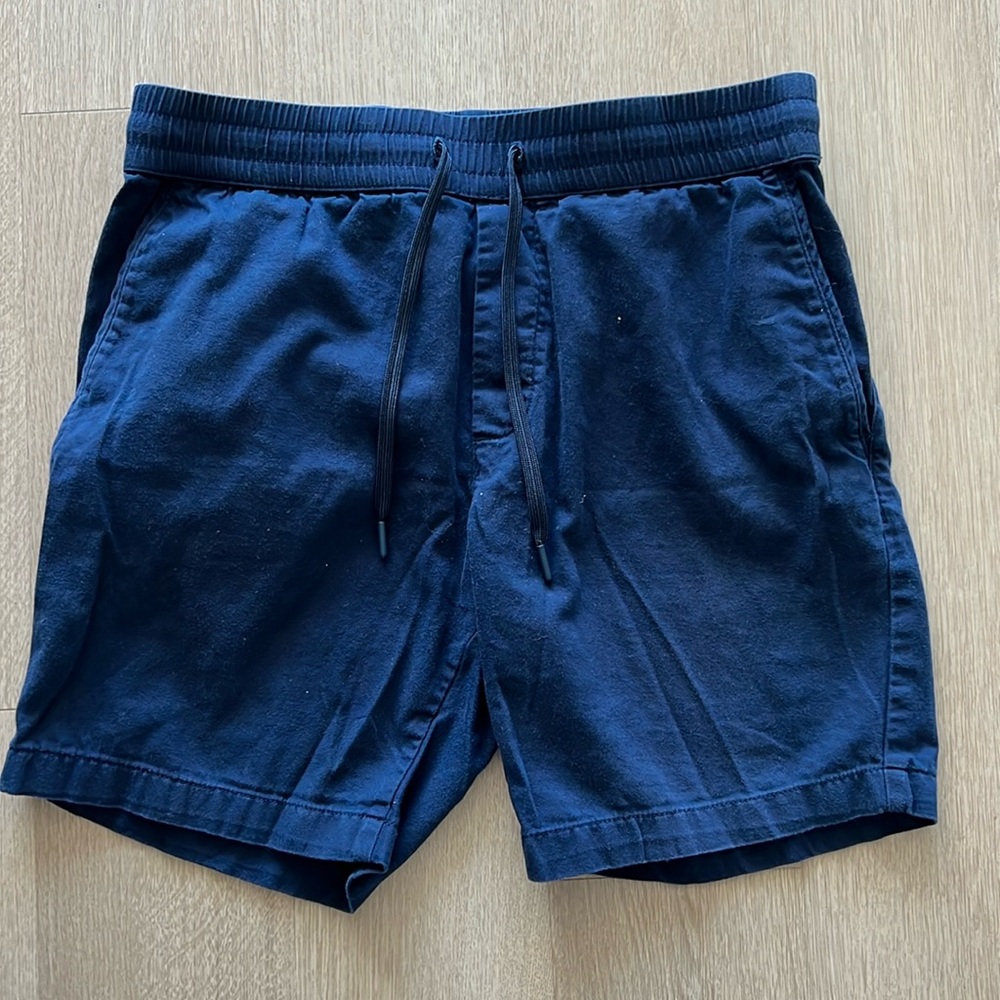 Untuckit Drawstring Shorts size medium